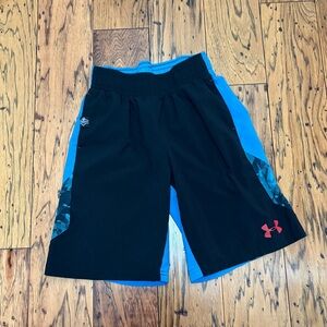 Under Armour Black and Blue Performance Shorts Size Medium